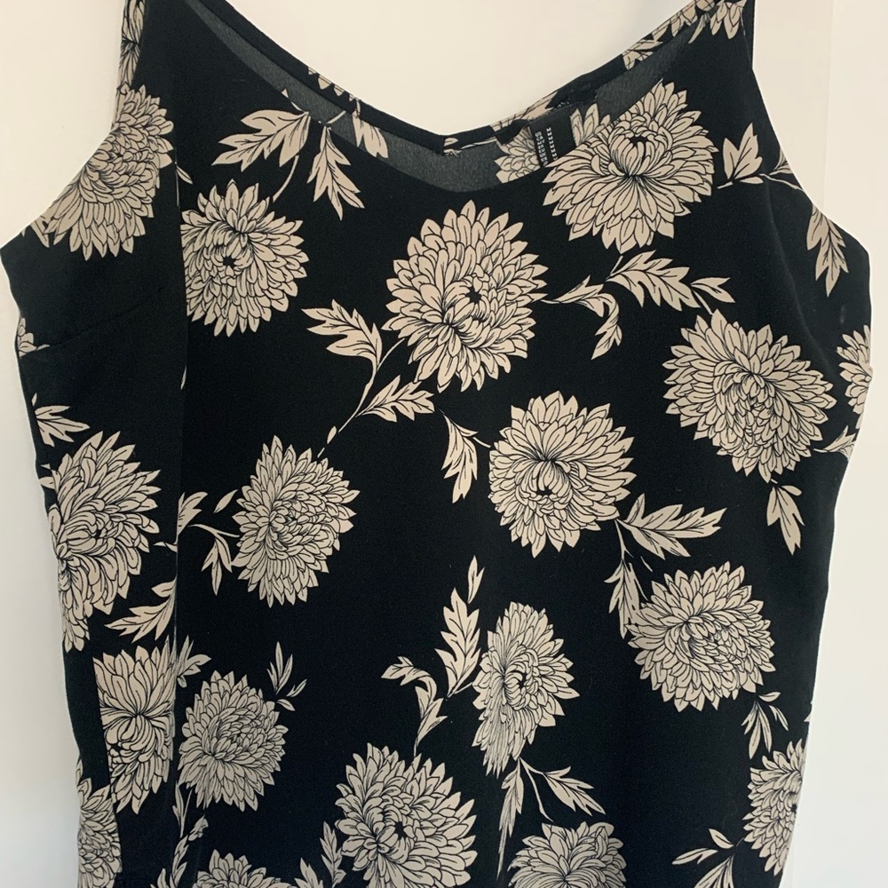 Forever 21 Black Floral Crop Top